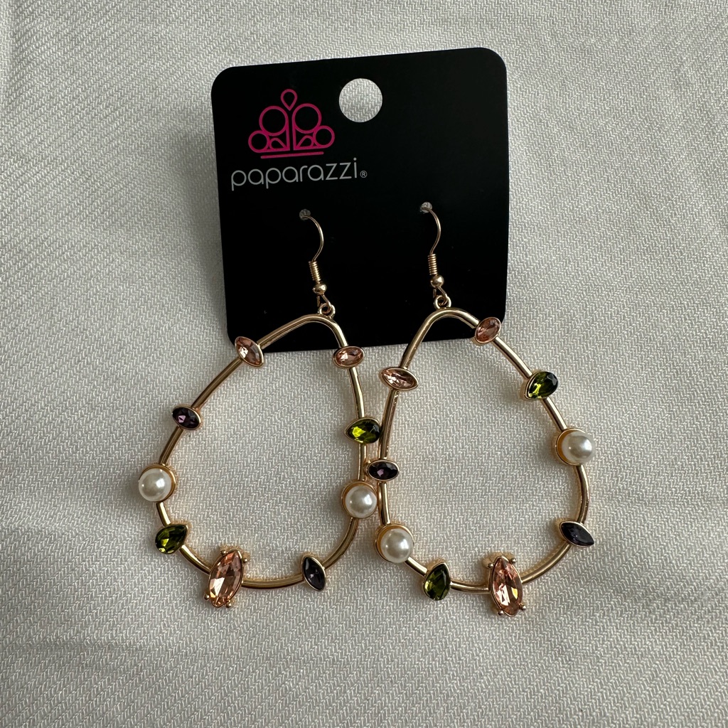 Paparazzi Gold Earrings With Multicolor Gems Paparazzi Gold Earrings With Multicolor Gems